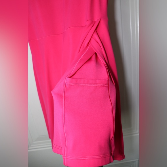 OFFLINE by AERIE Real Me Hugger Tennis Dress with Built-in Shorts Size M - Picture 7 of 12